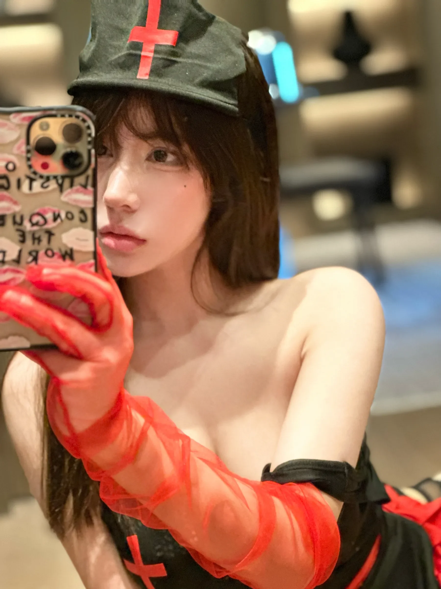 奔跑的晶螺儿 – 黑红情趣 [67P]-秀图阁